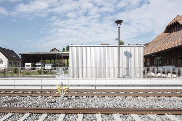 Trafogebaeude-Bahnhof-Gruenenmatt.jpg